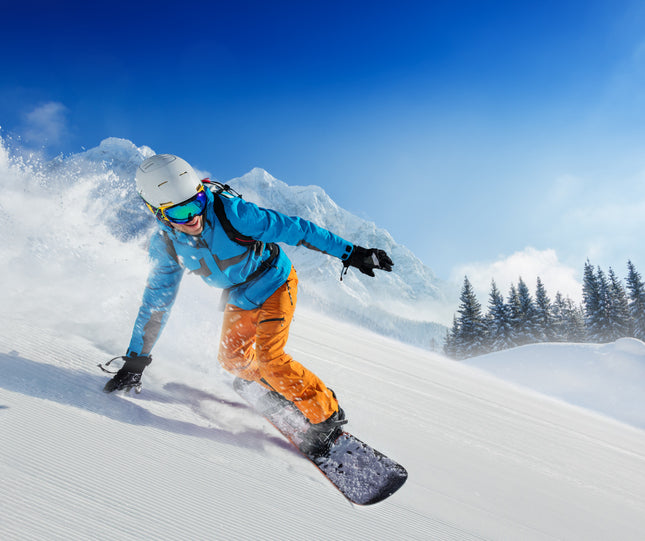 Essential Snacks for Snowboarding Adventures